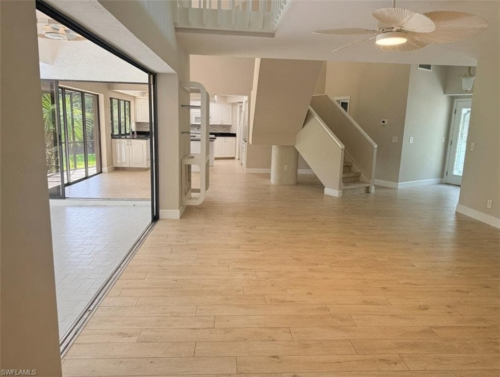 12331 Oak Brook CT-17