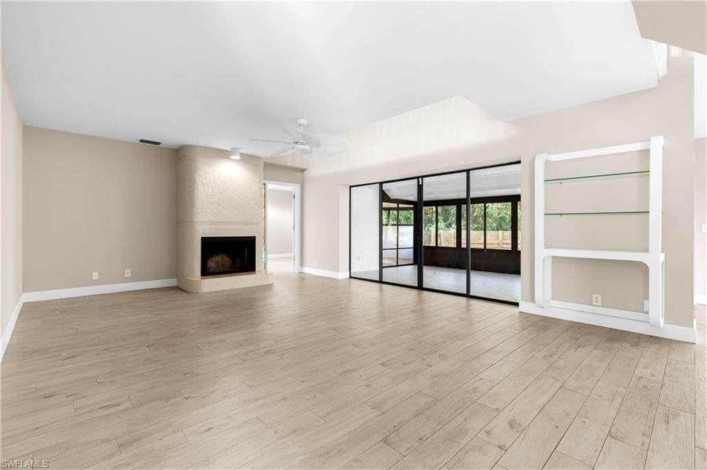 12331 Oak Brook CT-20