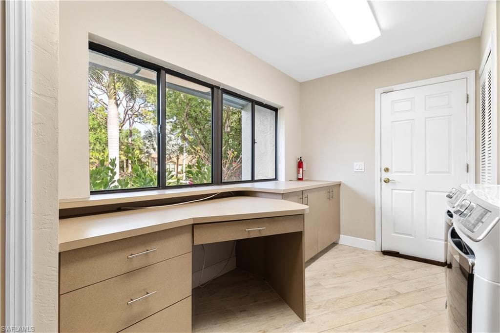 12331 Oak Brook CT-30