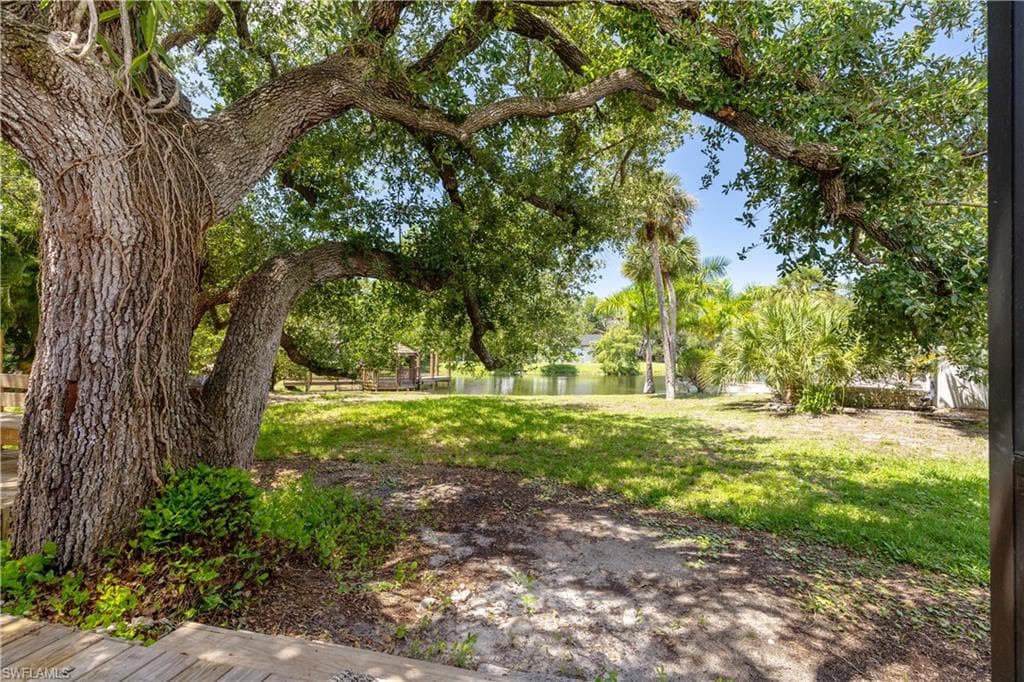 12331 Oak Brook CT-37