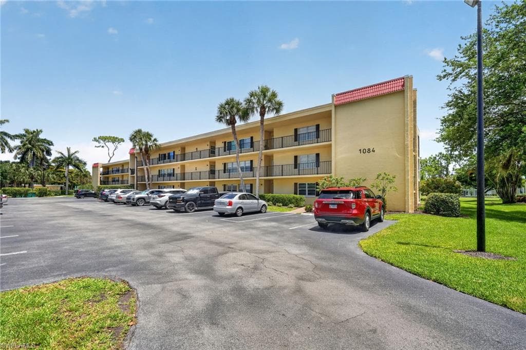 1084 Forest Lakes DR 7205-43