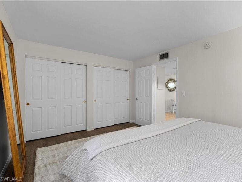 1084 Forest Lakes DR 7205-15