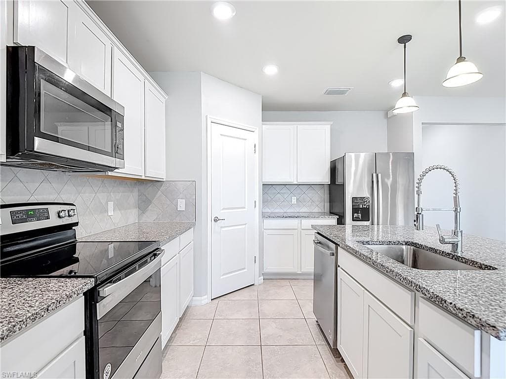 16056 Enclaves Cove DR-16