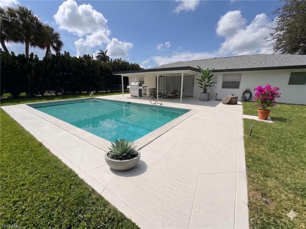 1463 Tanglewood PKWY-15