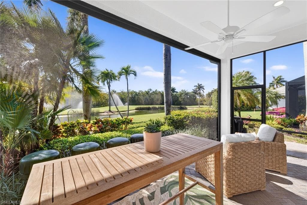 3296 LOOKOUT LN-28