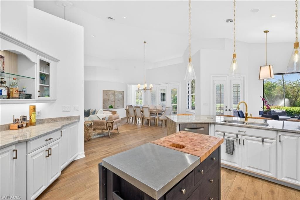 3296 LOOKOUT LN-10