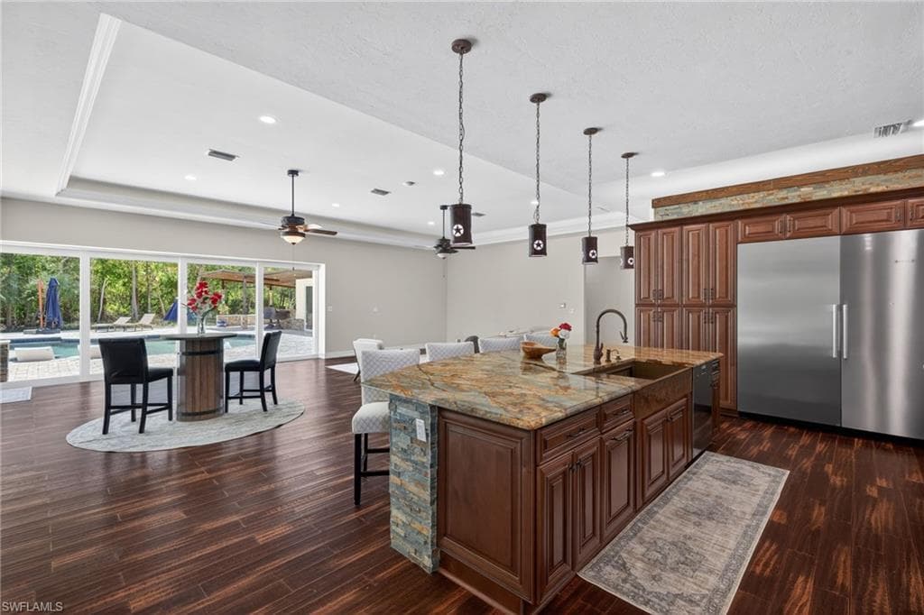 15860 Glendale LN-6