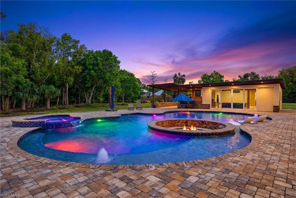 15860 Glendale LN-3