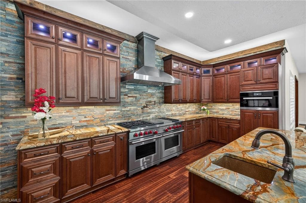 15860 Glendale LN-9