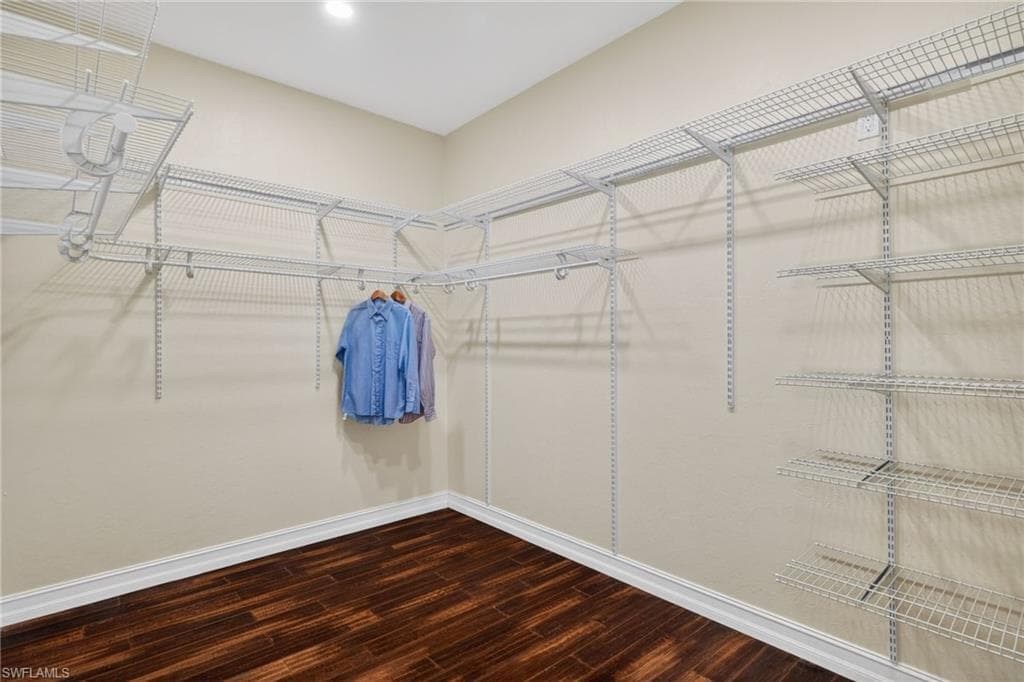 15860 Glendale LN-24