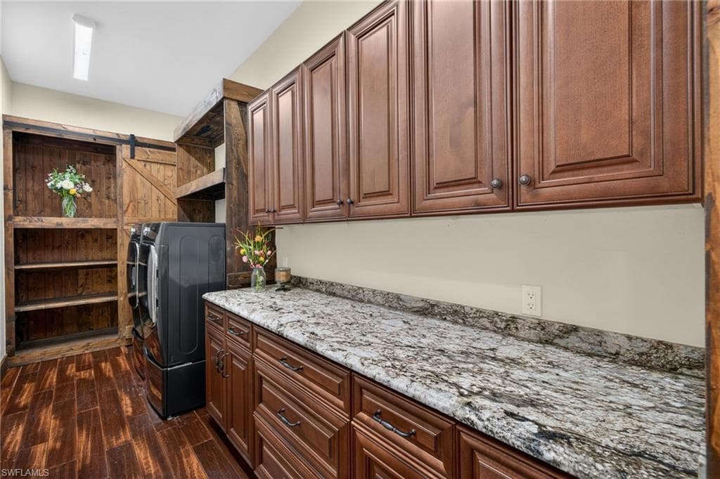 15860 Glendale LN-30