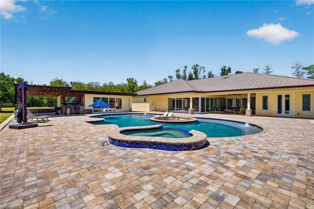 15860 Glendale LN-40