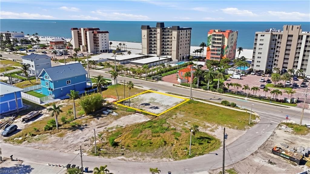 521 Estero BLVD-2