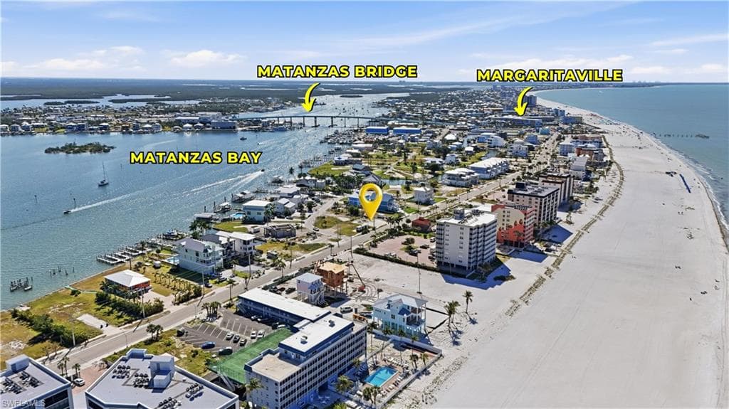 521 Estero BLVD-12