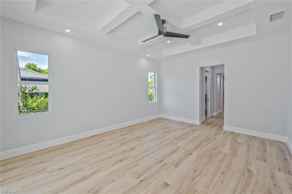 24265 Cock Robin LN-19