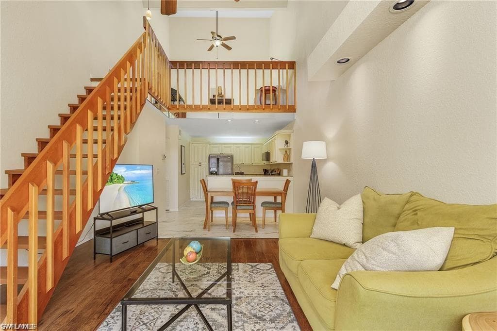 70 Emerald Woods DR K8-3