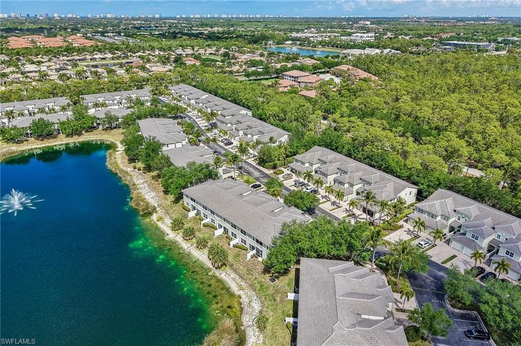1410 Mariposa CIR 102-28