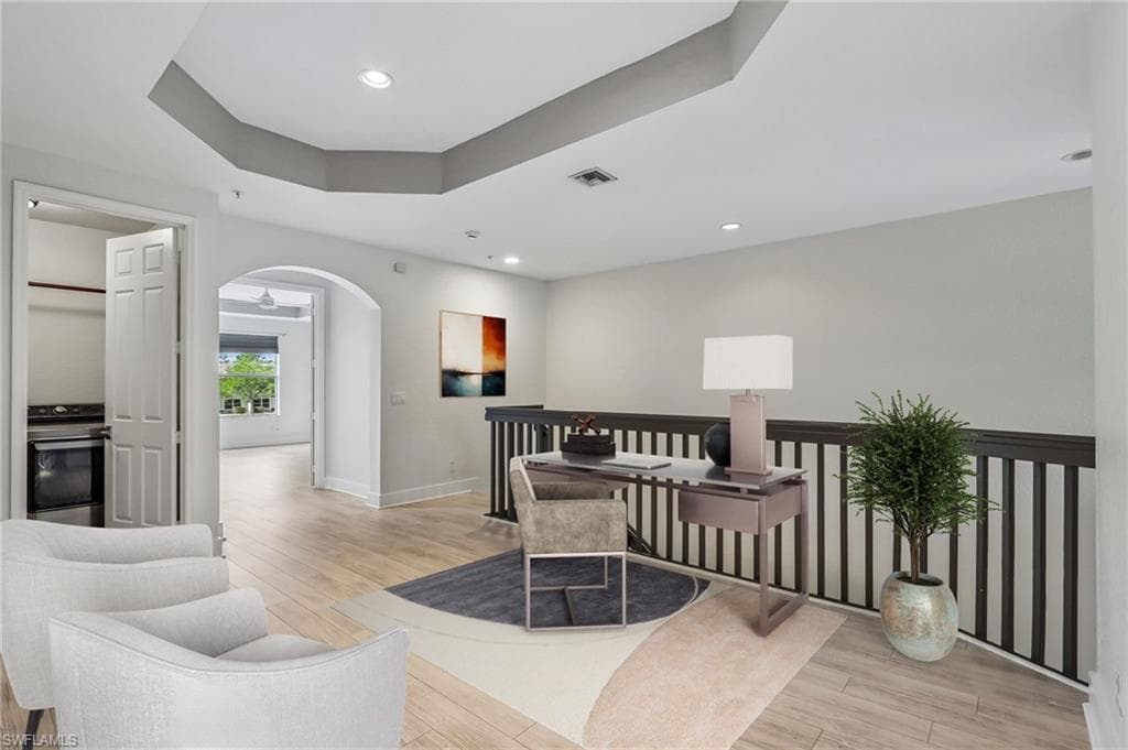 1410 Mariposa CIR 102-15