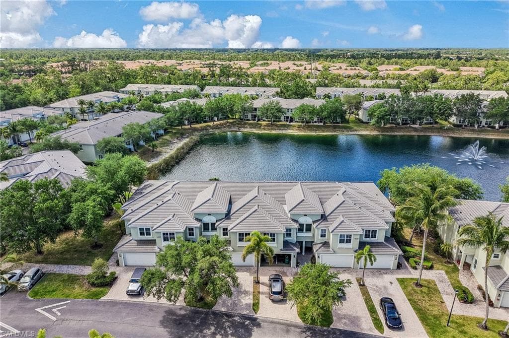 1410 Mariposa CIR 102-35