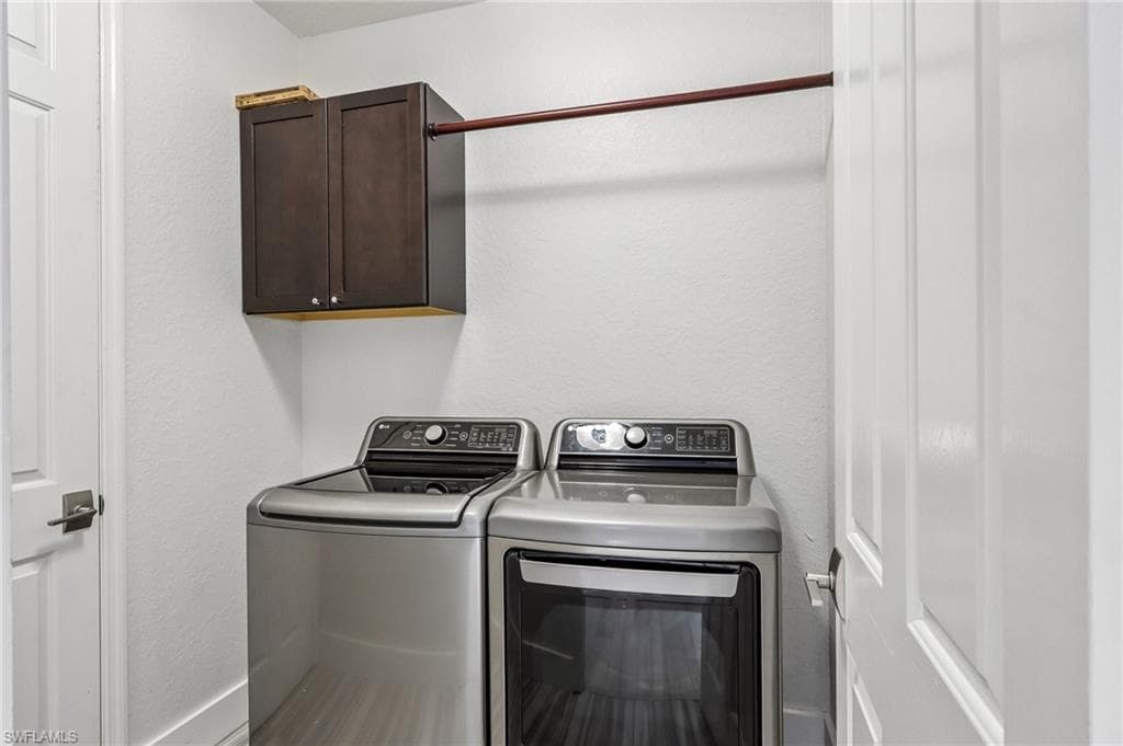 1410 Mariposa CIR 102-25