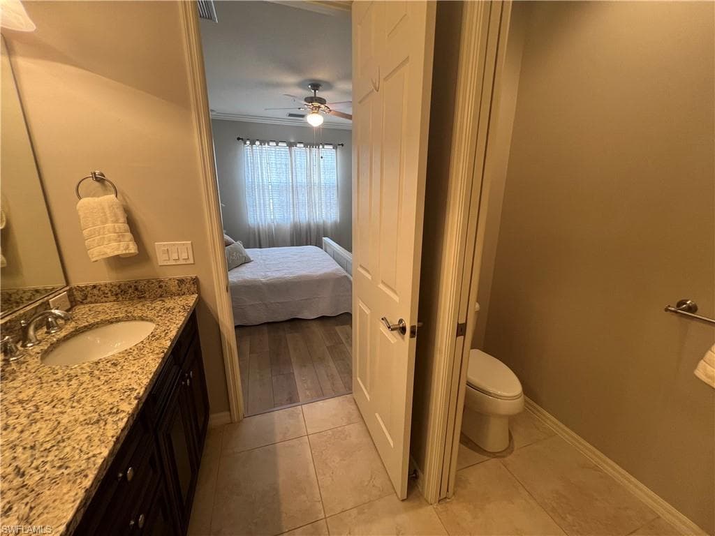 11875 Izarra WAY 8711-17
