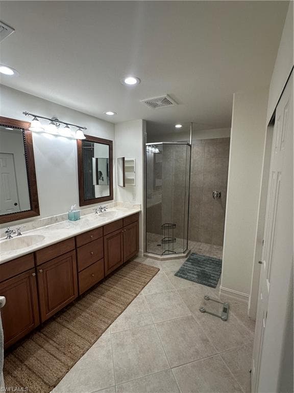 2004 Tarpon Bay DR N 101-17