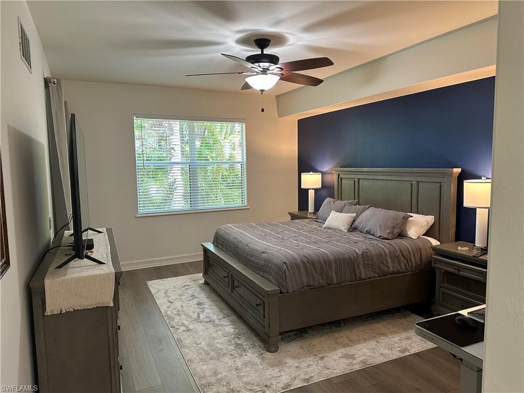 2004 Tarpon Bay DR N 101-11