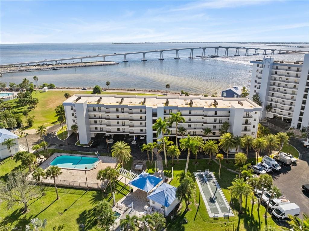 15010 Punta Rassa RD 302-20