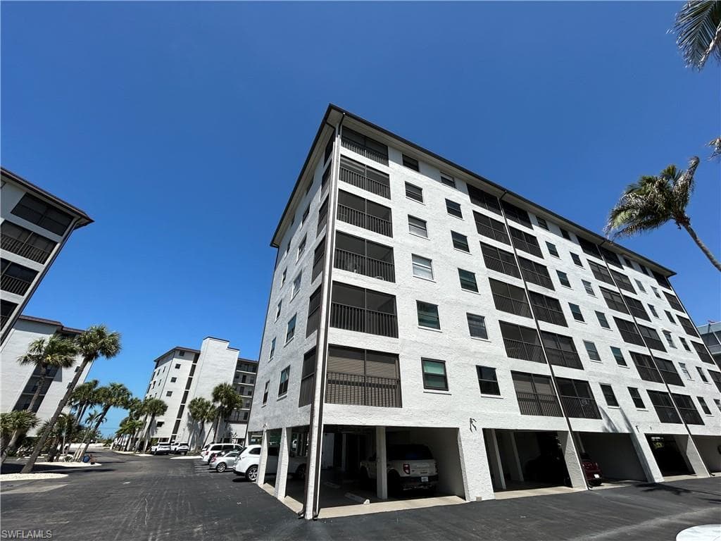 6899 Estero BLVD 232-22