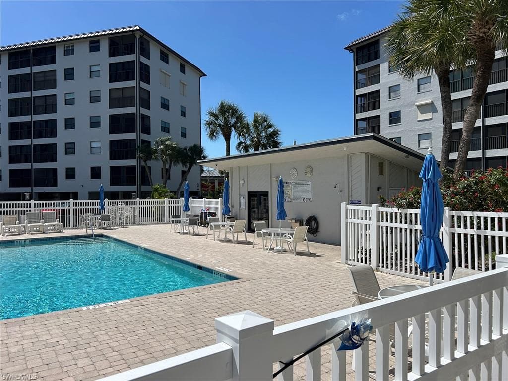 6899 Estero BLVD 232-21