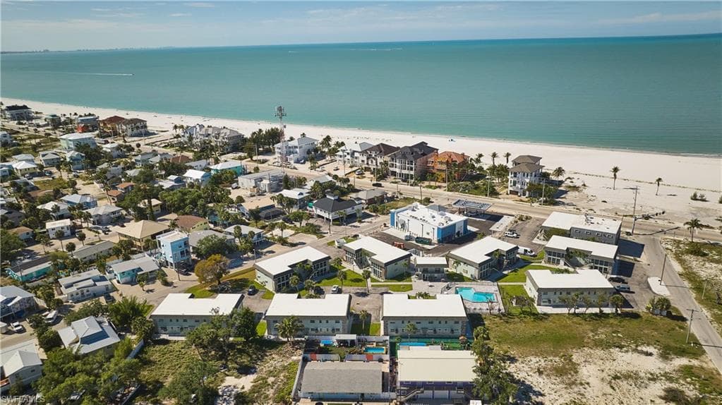 3045 Estero BLVD 6A-15