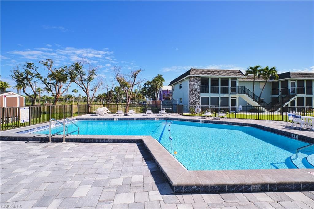 3045 Estero BLVD 6A-11