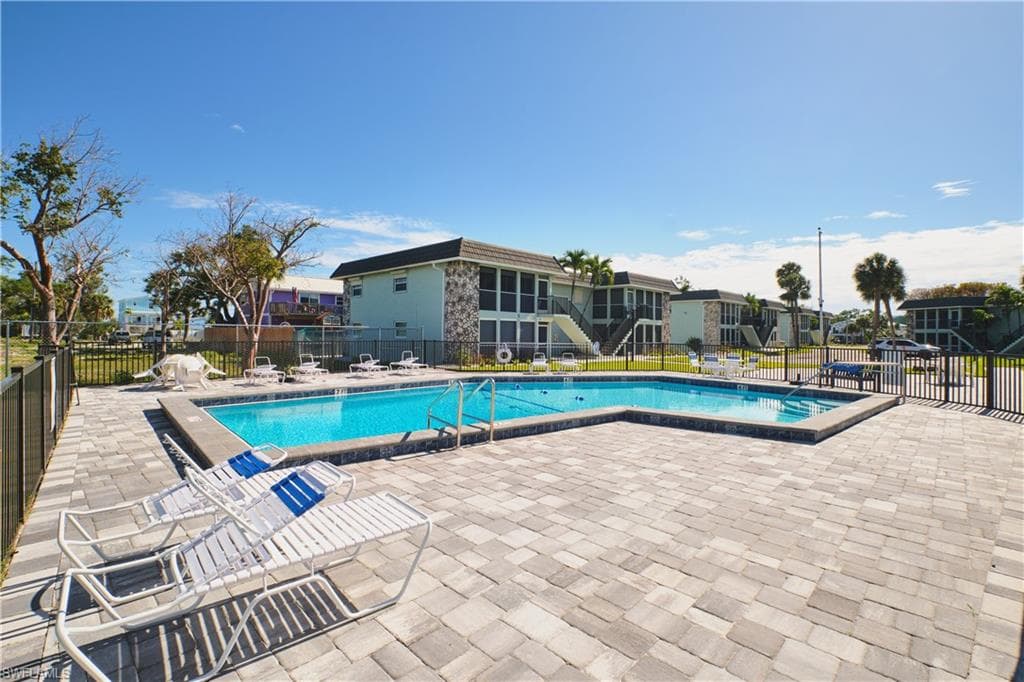 3045 Estero BLVD 6A-19