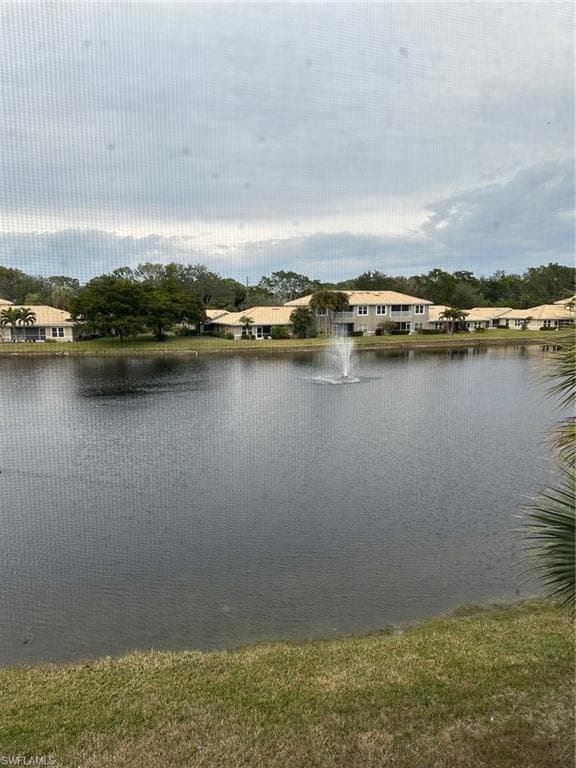 306 Emerald Bay CIR J5-9