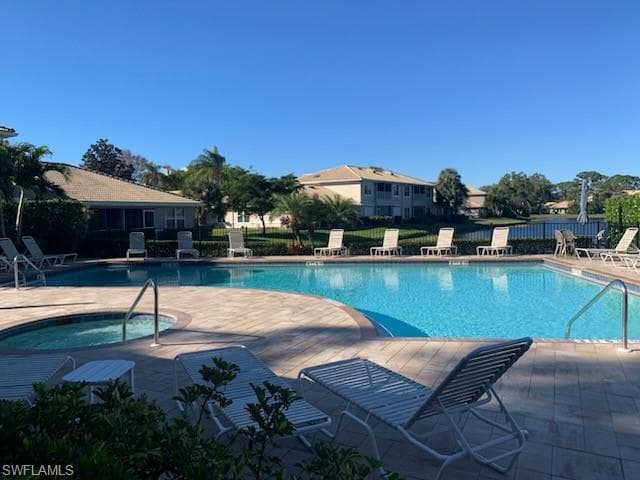 306 Emerald Bay CIR J5-8