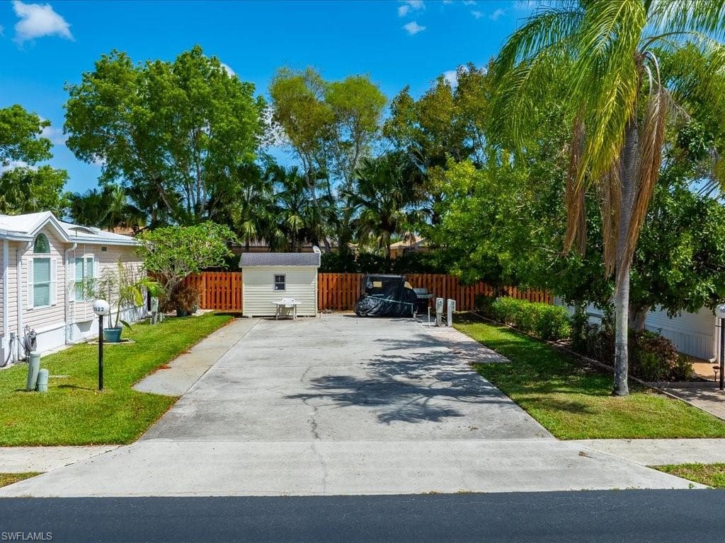 1022 Crystal Lake DR-1