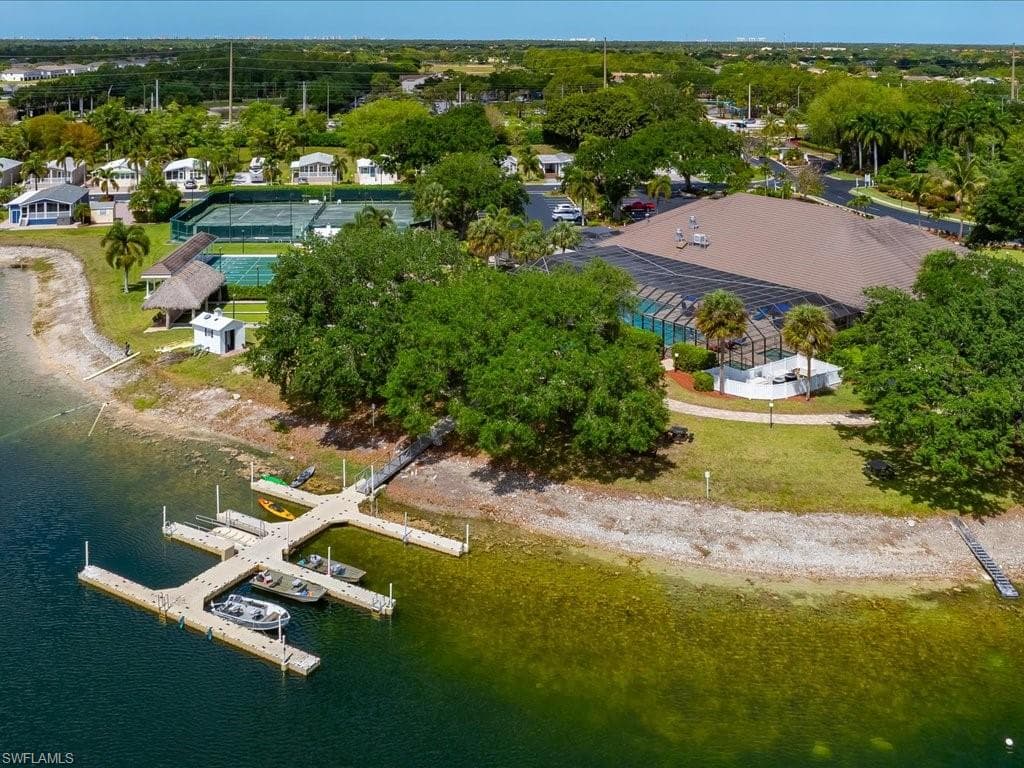 1022 Crystal Lake DR-5