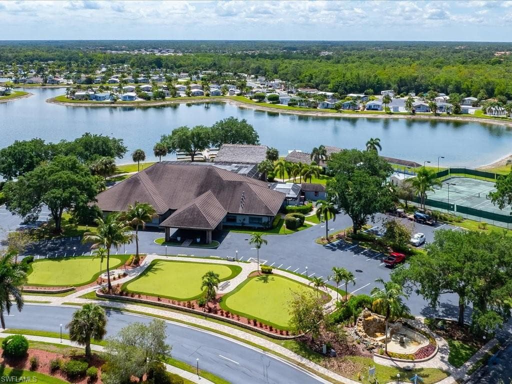 1022 Crystal Lake DR-9