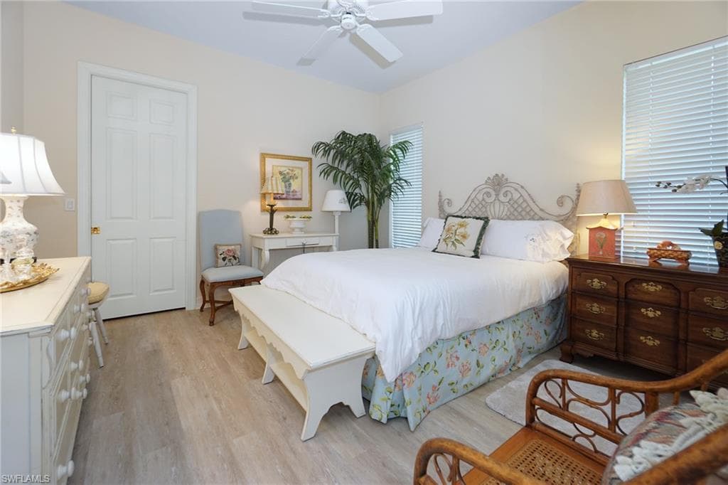 710 Shadow Lake LN-23