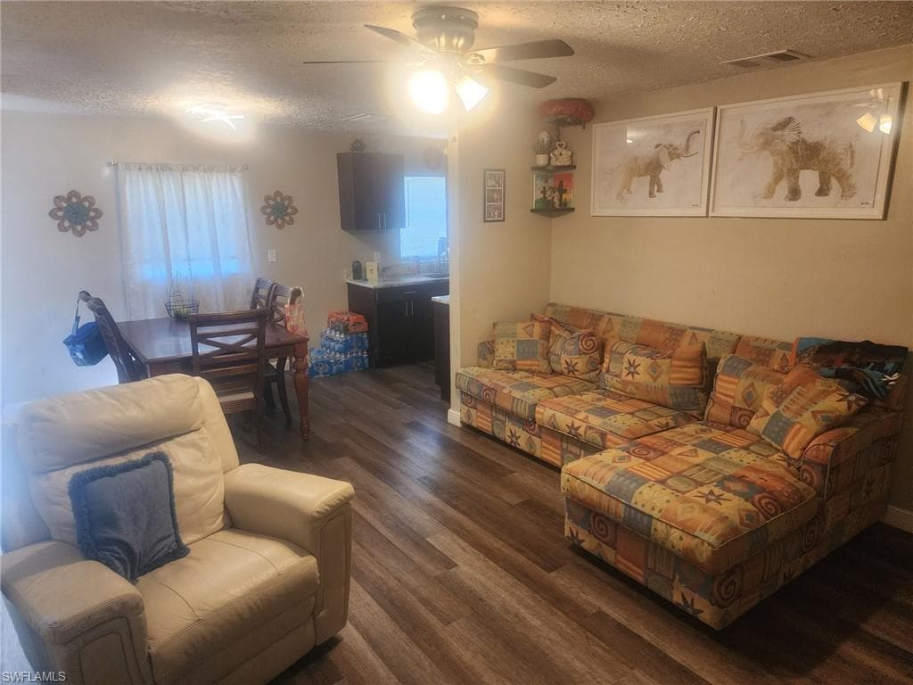 4707 Duera Mae DR-5