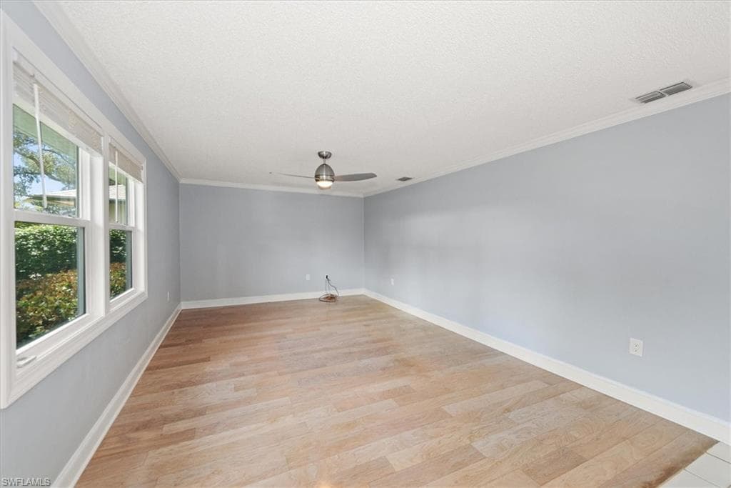 4639 Robin AVE-6