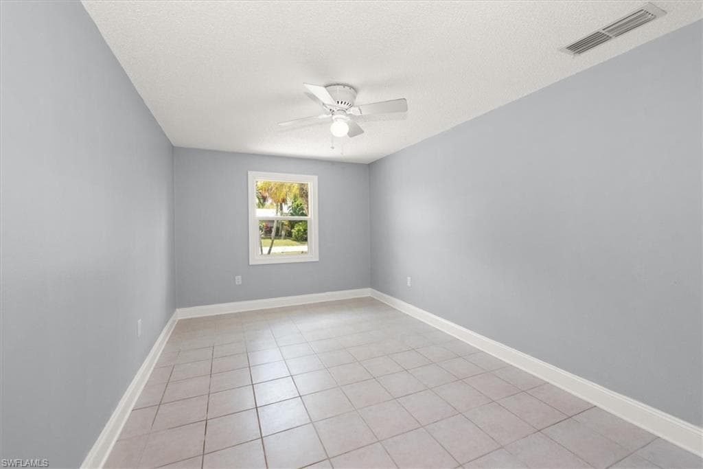 4639 Robin AVE-30