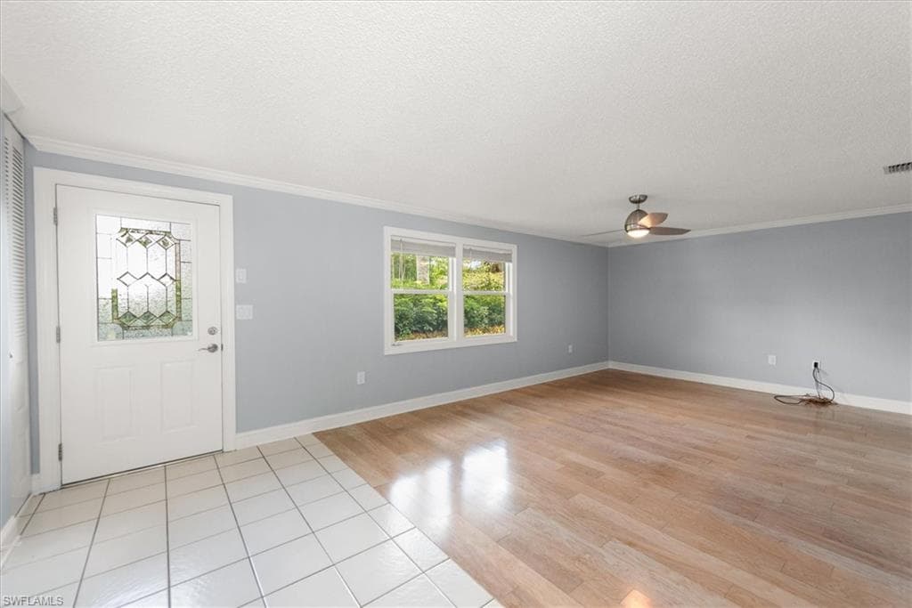 4639 Robin AVE-4
