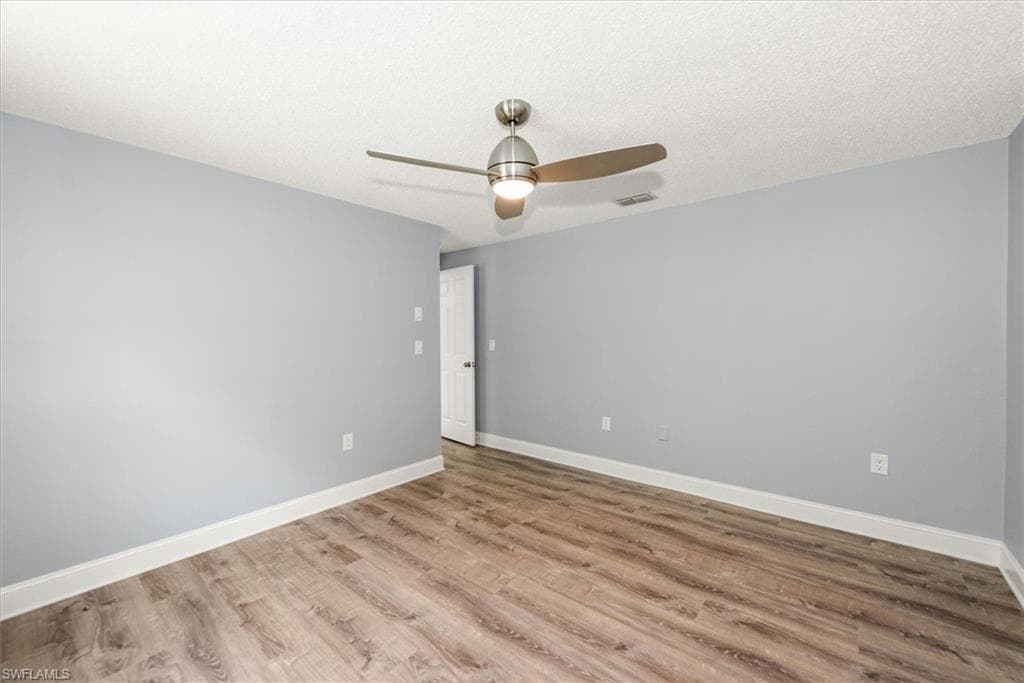 4639 Robin AVE-25
