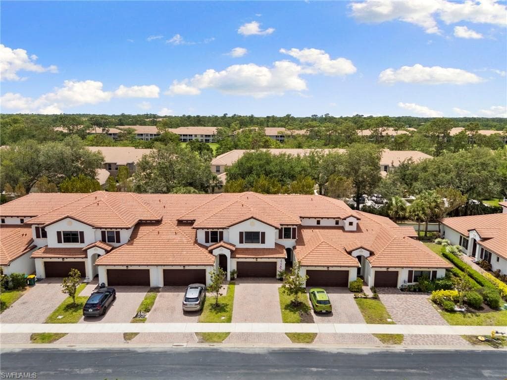 7797 Bristol CIR-31