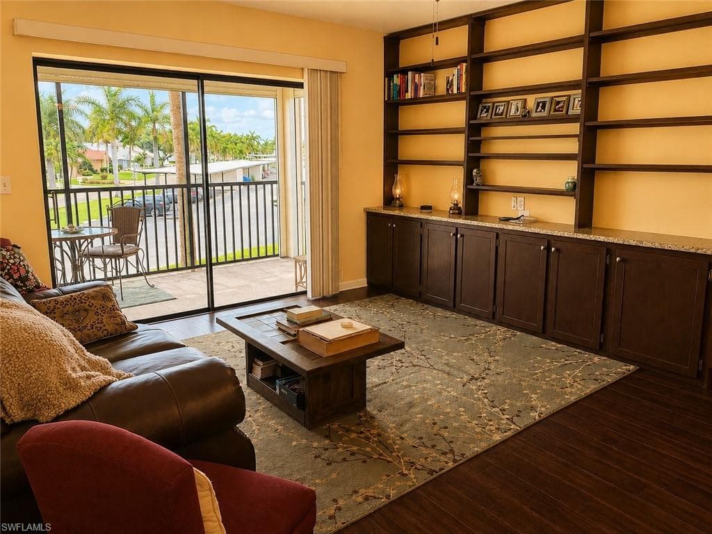 11060 Caravel CIR 201-4