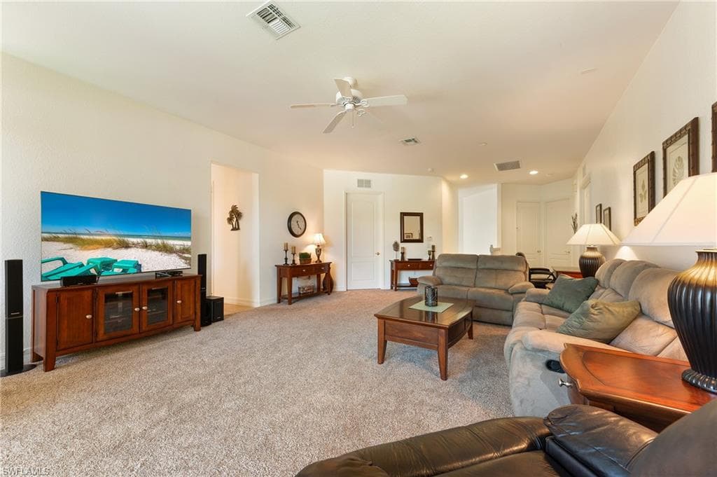 6011 Jonathans Bay CIR 402-5