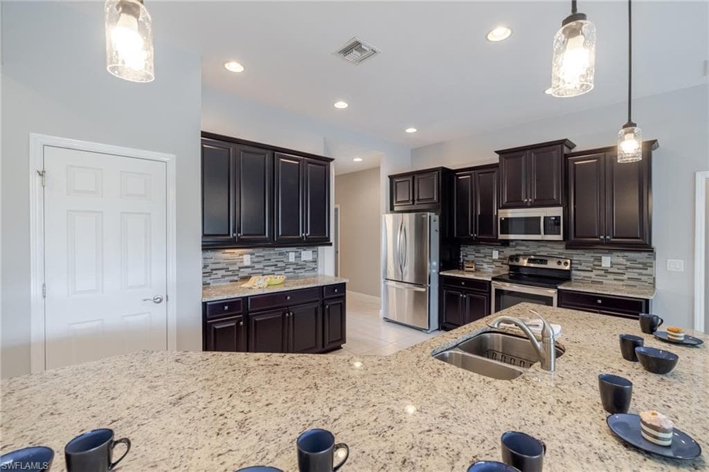 3021 Scarlet Oak PL-10