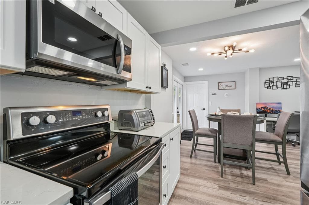 92 Oak ST-12