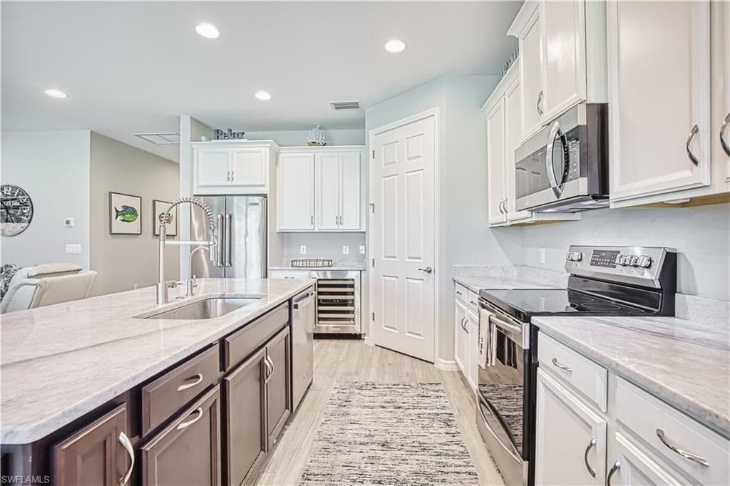 15280 Floresta LN-6